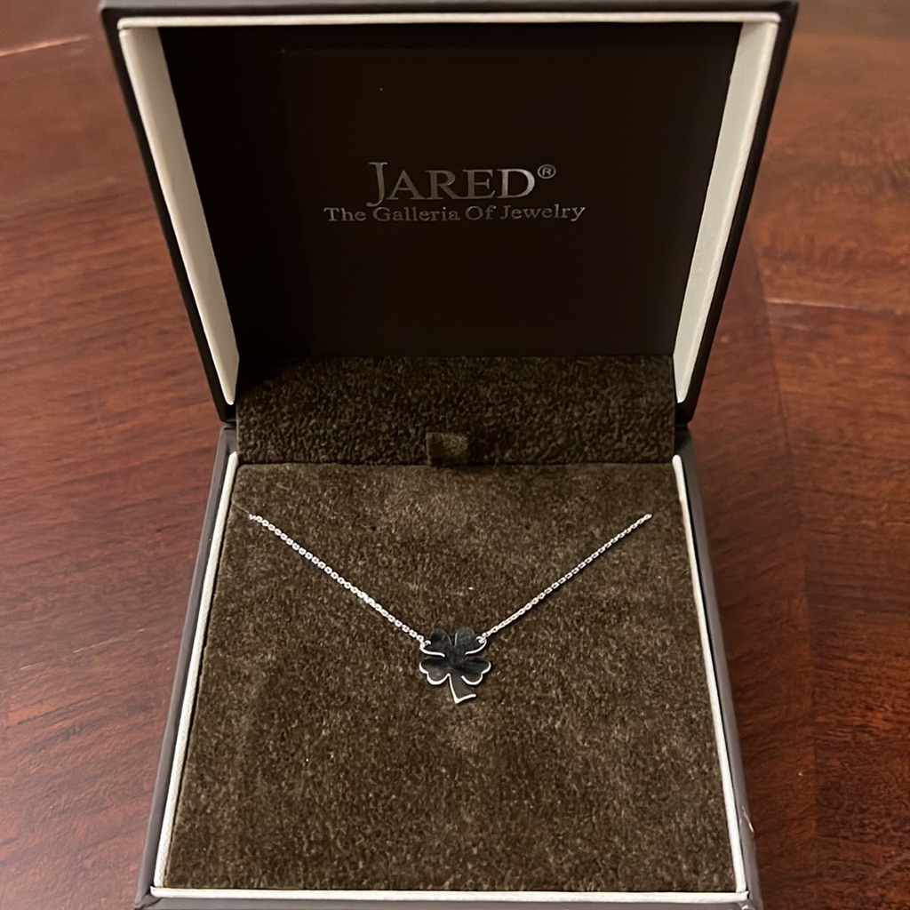 Jared Four Leaf Clover Pendant